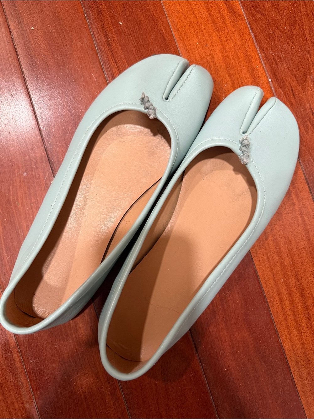 Amazon Women’s Split-Toe Ballet Flats in Mint Green